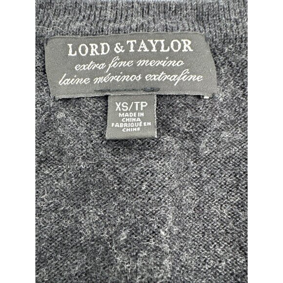 LORD & TAYLOR Extra fine 100% Merino Grey V Neck black sweater XS gothic - Picture 4 of 5